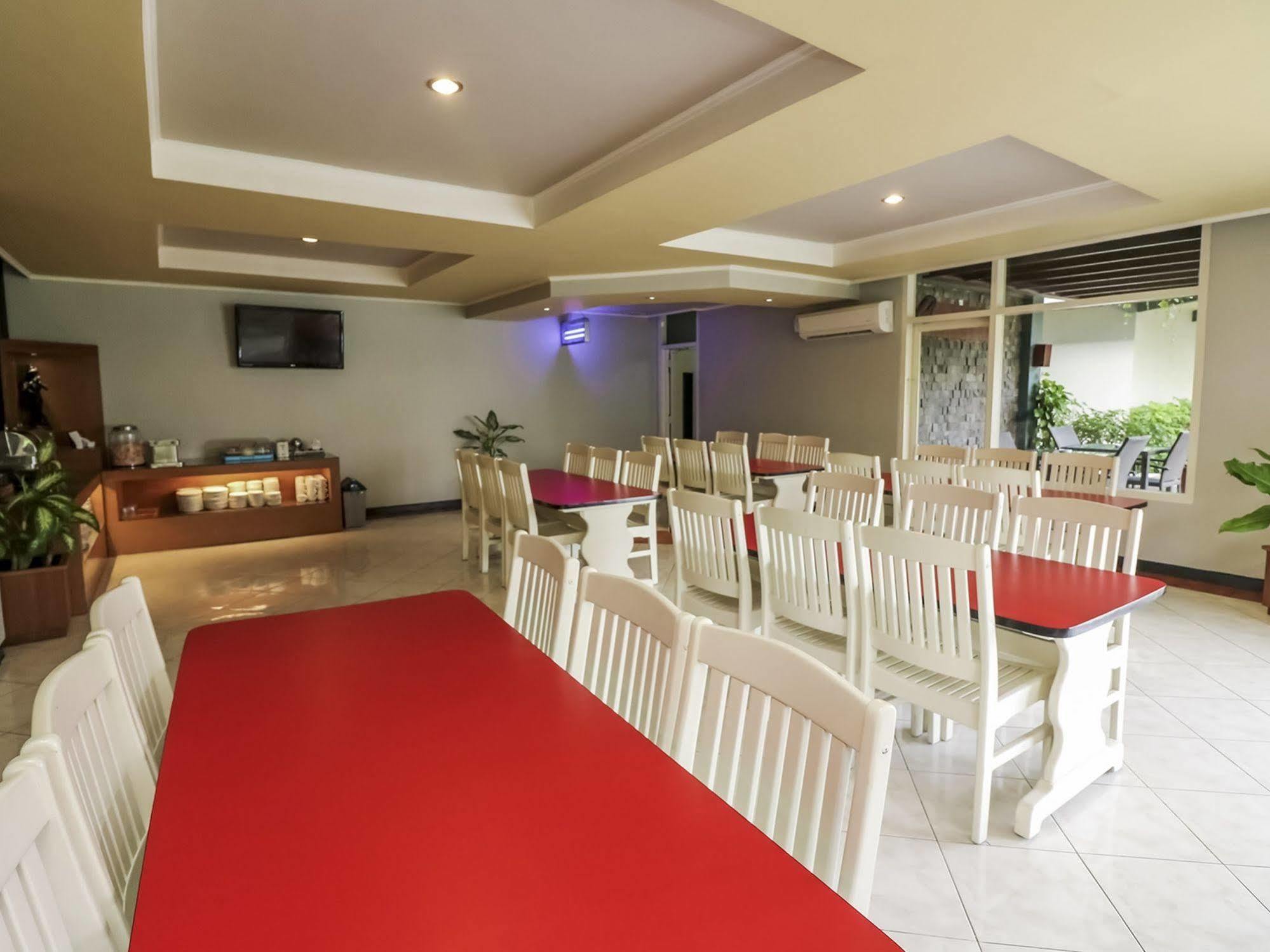 The Yani Hotel Bali Pesanggaran Экстерьер фото