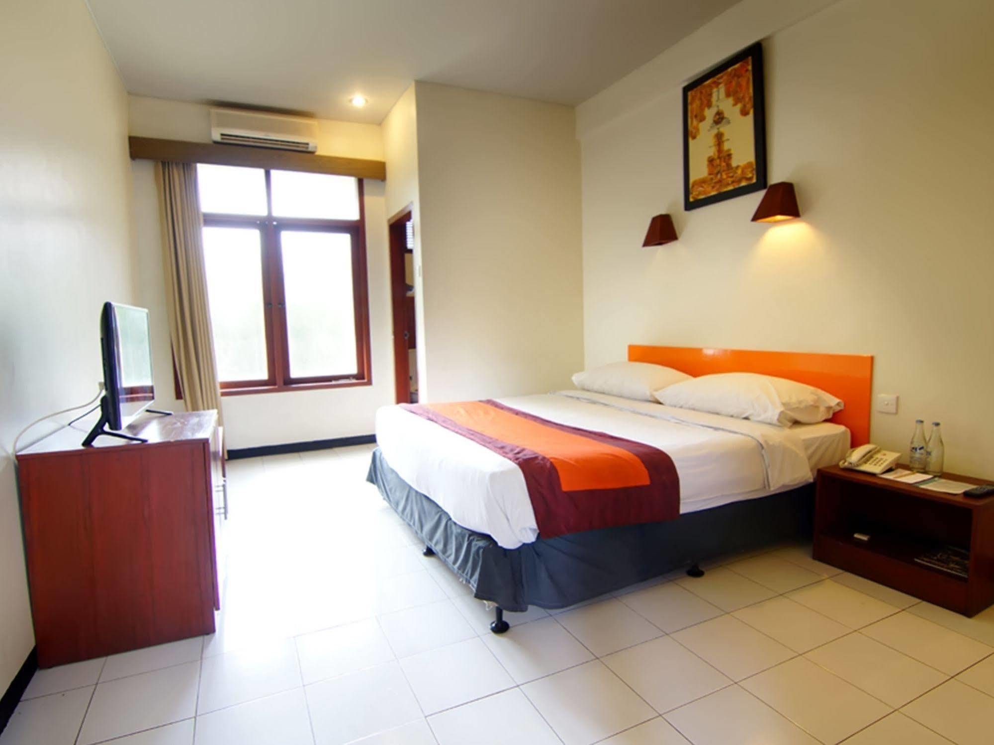 The Yani Hotel Bali Pesanggaran Экстерьер фото